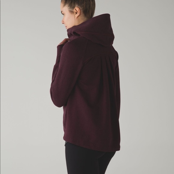 Lululemon Pleat to Street hoodie size 2 - Picture 2 of 6